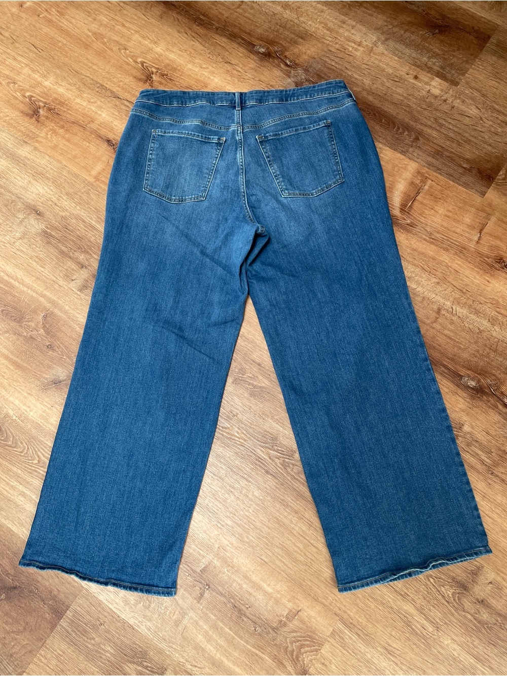 Old Navy Womens High Rise Wide Leg Jeans Blue Size 20 Wow Stretchy - Picture 2 of 7